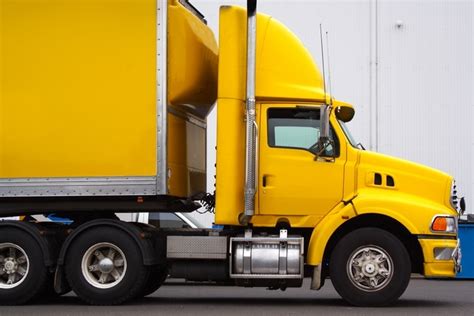 8 Different Types of Trucks for Transporting Goods - The Bellevue Gazette