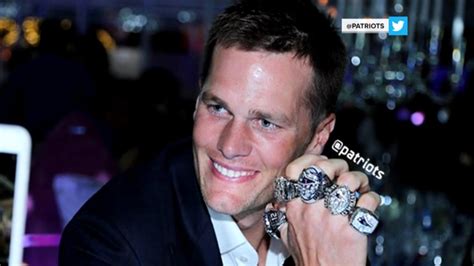 Tom Brady shows off his Super Bowl rings (all 5 on one hand!) - TODAY.com