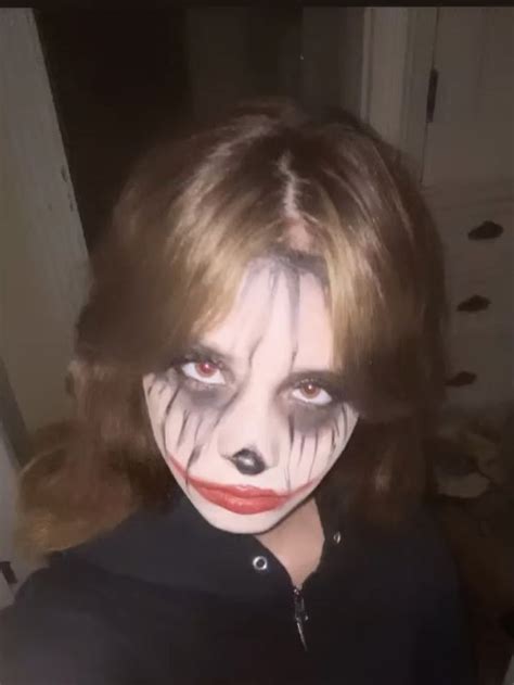 Creepy Clown Halloween Makeup