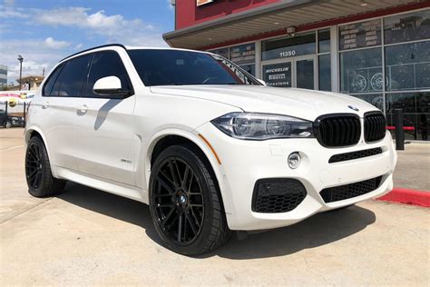 BMW X5 F15 White TSW Mosport Wheel | Wheel Front