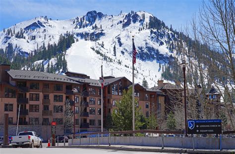Palisades Tahoe Ski Resort - Mountain Field Guide