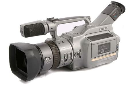 Sony Handycam DCR-VX1000 - The 15 Best Gadgets From 1995 | Complex