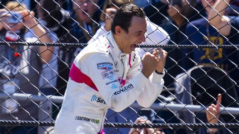 Indy 500: Hélio Castroneves wins 4th Indy 500 with thrilling late pass