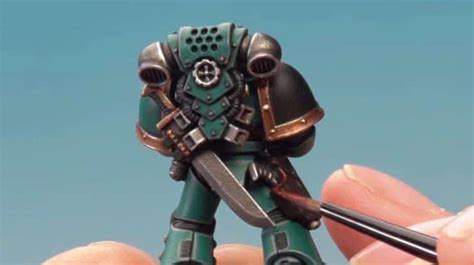 How To Paint Sons of Horus - Tutorial Video - Spikey Bits