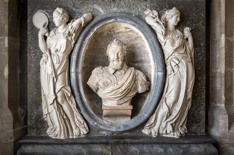 Premium Photo | Tomb of king henry iv in basilica of saintdenis