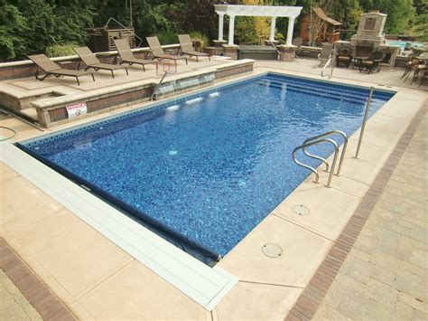 Vinyl Liner Pool Features | Piscina no quintal, Piscina de vinil ...