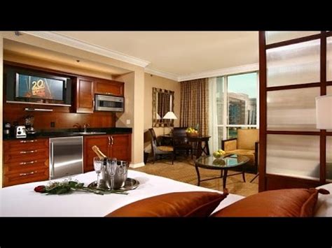 Signature Mgm Grand 2 Bedroom Suite | www.resnooze.com