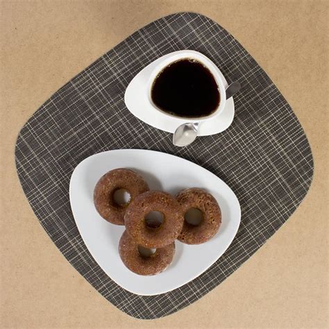 Chilewich Lounge Mat with Alessi Colombina Dinnerware | Flickr