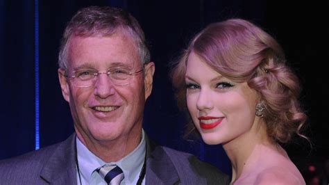 Scott Swift: Taylor Swift's rep addresses assault accusations involving Swift's dad ...