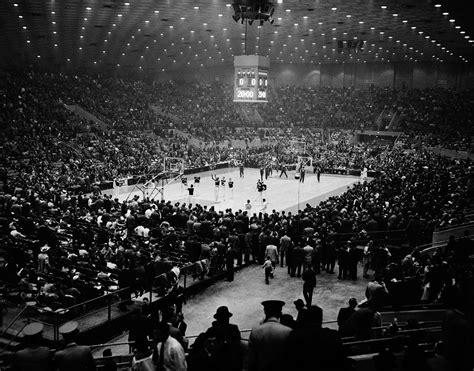 Freedom Hall concerts, basketball and boxing throughout history