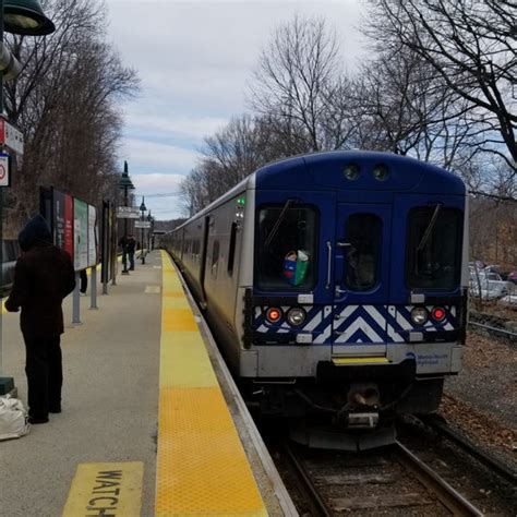 Metro North - Katonah Station - Rail Station in Katonah