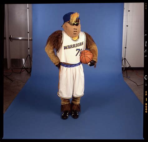 The ahead-of-his-time 'fur ball nitwit' Warriors mascot