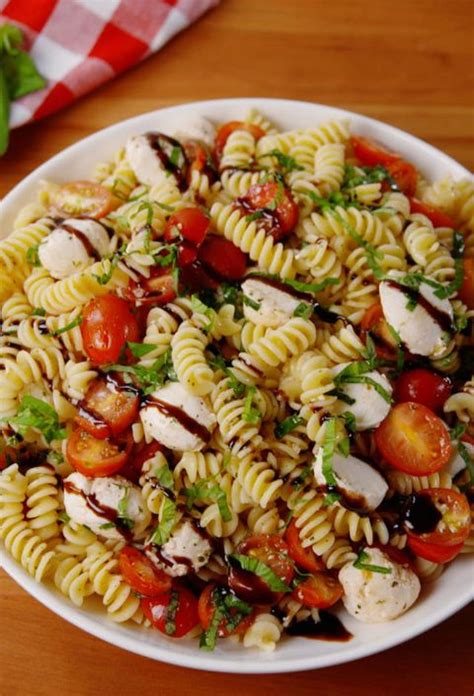 Best Caprese Pasta Salad Recipe - How to Make Caprese Pasta Salad