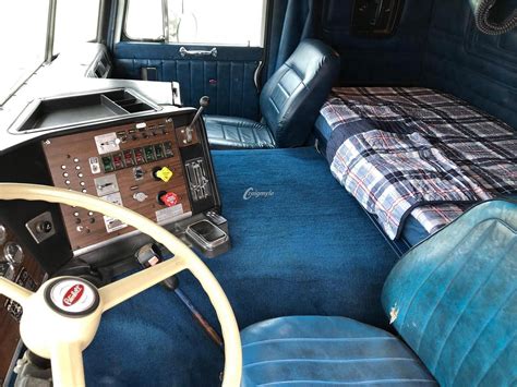 #interiors #peterbilt #sweetpete #interior #interiorthrowback #cdl #truckcab #cabover #cdlhunter ...