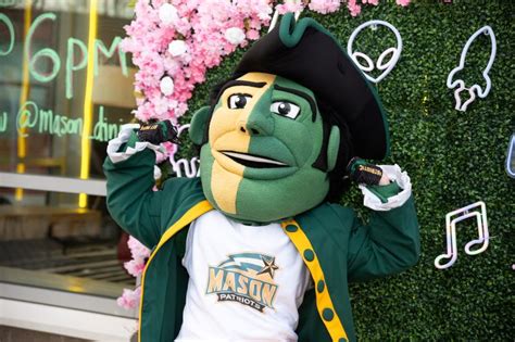 George Mason University on LinkedIn: #nationalmascotday #masonnation