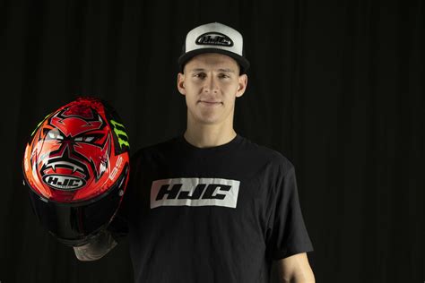 MotoGP: Quartararo Signs With HJC Helmets - Roadracing World Magazine ...