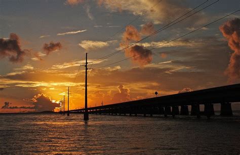 7 Mile Bridge Sunset 03 | Sunset, Key west wedding photography, Key west wedding