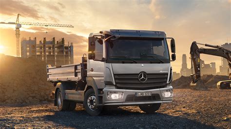 Mercedes-Benz Atego 1726 Crowned Top Medium-Duty Truck, 40% OFF