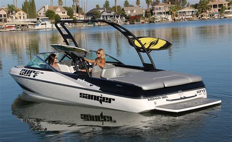 Sanger V237 S - Wakesurf Wakeboard Boats - Sanger Boats