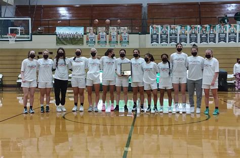 GIRLS BASKETBALL: Port Angeles caps off perfect season with hard-fought win over Sequim ...