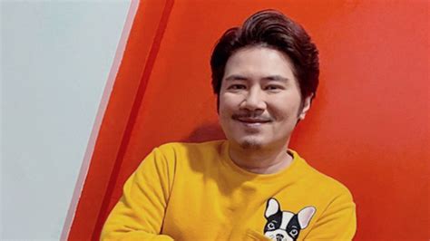 Janno Gibbs Reacts to Basher Criticizing His Hosting Style in ‘Happy Time’