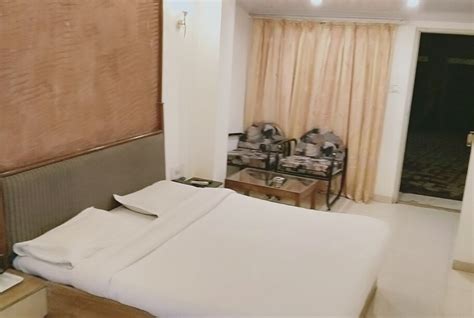 Bharat Hotel Mahabaleshwar INR 1154 OFF ( ̶4̶1̶0̶0̶ ) Resort Price, Address & Reviews