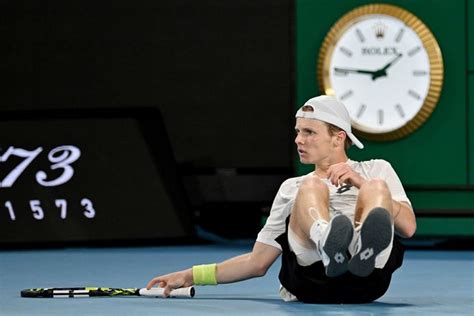 Sprookje ten einde: Jesper de Jong kan op Australian Open niet stunten tegen Jannik Sinner ...