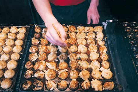 How to Use a Takoyaki Pan - TokyoTreat Blog