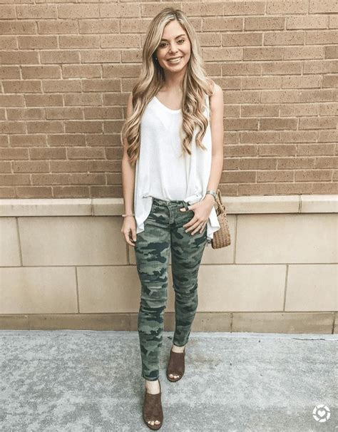 Outfits with Camo Pants-23 Ways To Wear Camo Pants Stylishly