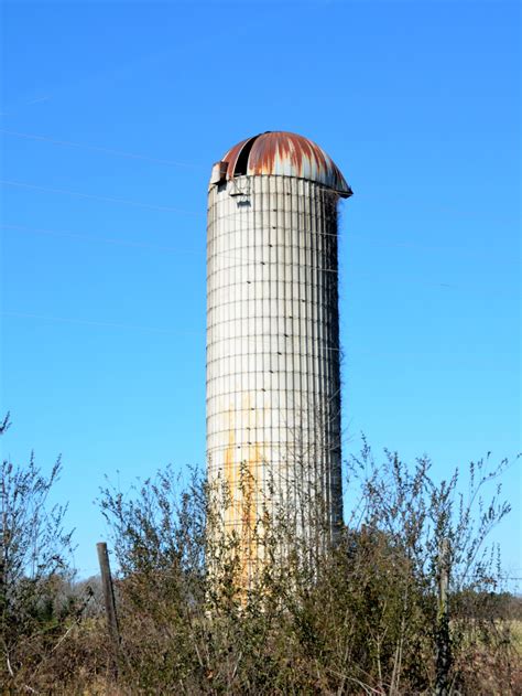 Old Silo Free Stock Photo - Public Domain Pictures