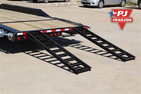 Dovetails Gates And Ramps | Lone Star Trailers | Lacy-Lakeview Texas