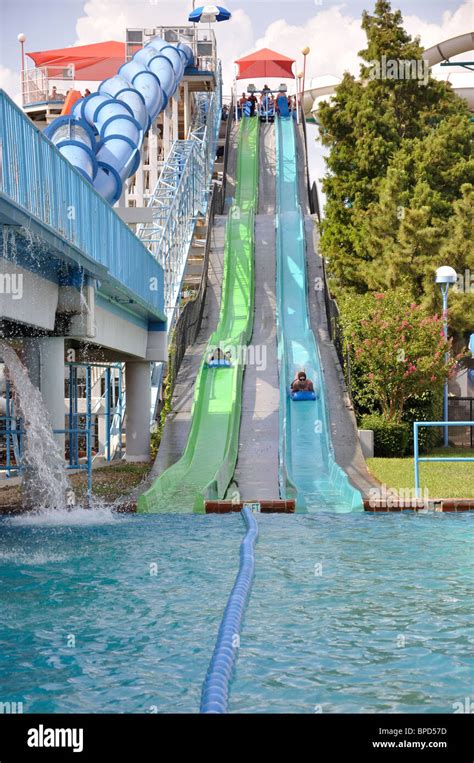 Water slide at Hurricane Harbor waterpark , Six Flags Over Texas Stock Photo: 31022305 - Alamy