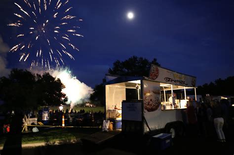 Funnel Cake Stand with Fireworks – Ruth E. Hendricks Photography