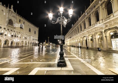 Italy, Venice, deserted St Mark's Square at night Stock Photo - Alamy