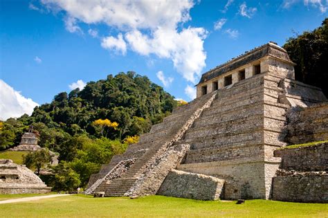 Historical Places in Mexico - Mexico travel guide - Go Guides