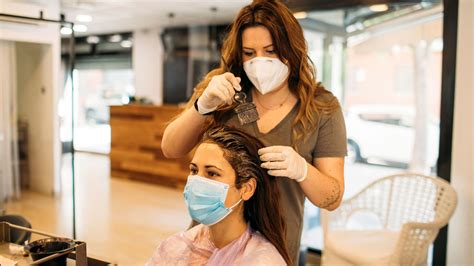 Is It Safe to Go to the Hair Salon Amid COVID-19 Pandemic? | Allure