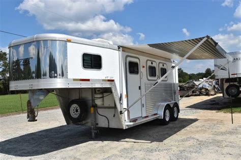 Used 2003 Exiss 2 Horse Trailer with Living Quarters :: Dixie Horse ...