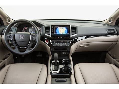 2019 Honda Ridgeline: 52 Interior Photos | U.S. News