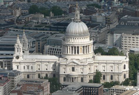 “St Paul’s Cathedral celebrates a slaver” - History Reclaimed