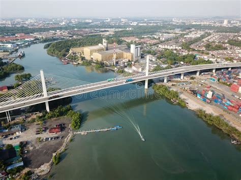 Perai River Bridge in Evening. Editorial Stock Photo - Image of traffic, construction: 178855138