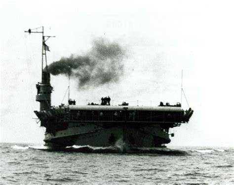 Two Aircraft Carriers Were Stationed In the Great Lakes During WWII | War History Online