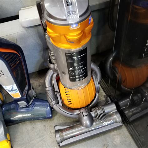 DYSON DC 25 BALL VACUUM