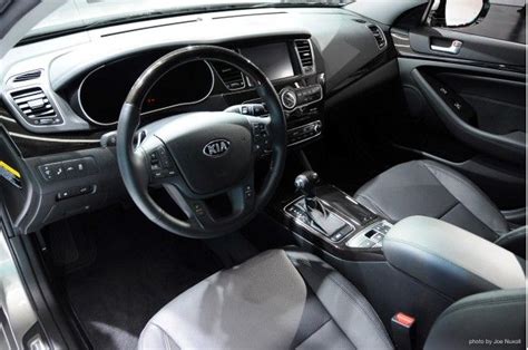 The 2014 Kia Cadenza features an interior that radiates an uncluttered ...