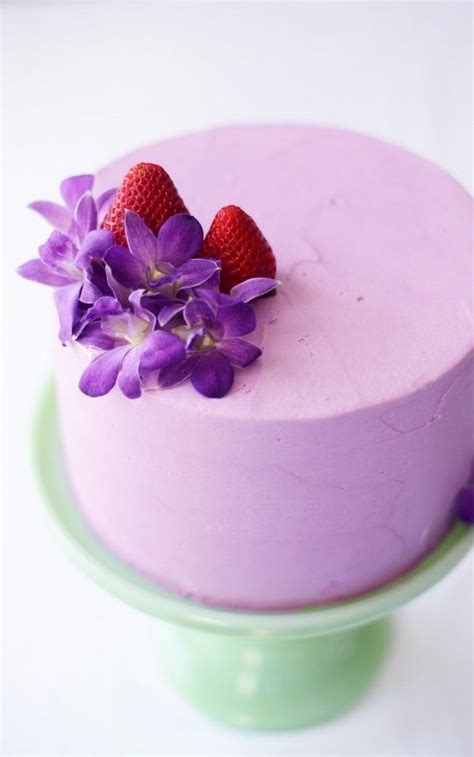Lavender & Strawberry Buttermilk Cake via Sweetapolita-this is beautiful cake Cupcakes, Cake ...