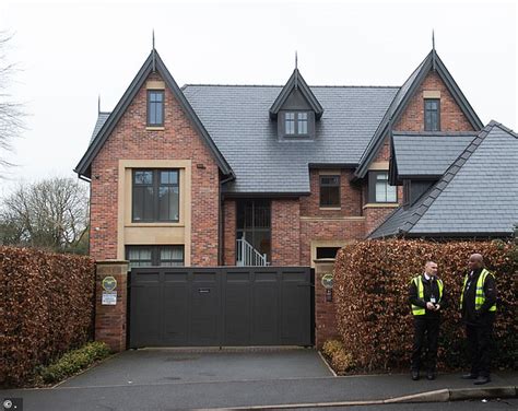 Mason Greenwood tightens security at £14,000-a-month mansion after ...