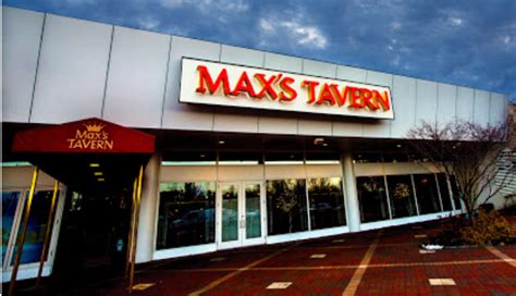 Max's Tavern Chophouse fare in polished, wood-trimmed space next to Connecticut River ...