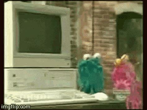 Yip Yip Sesame Street GIF - Yip Yip Sesame Street Computer - Discover & Share GIFs