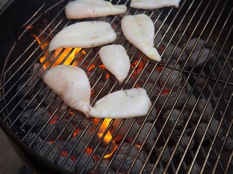 Grilled Squid With Olive Oil and Lemon Recipe