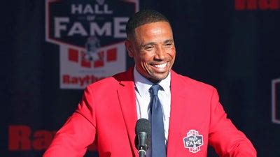 Patriots legend Rodney Harrison named Hall of Fame finalist