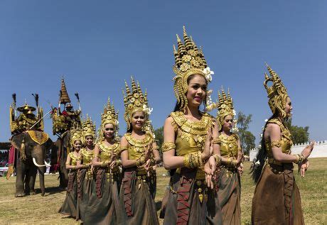 96 Apsara dance Stock Pictures, Editorial Images and Stock Photos | Shutterstock